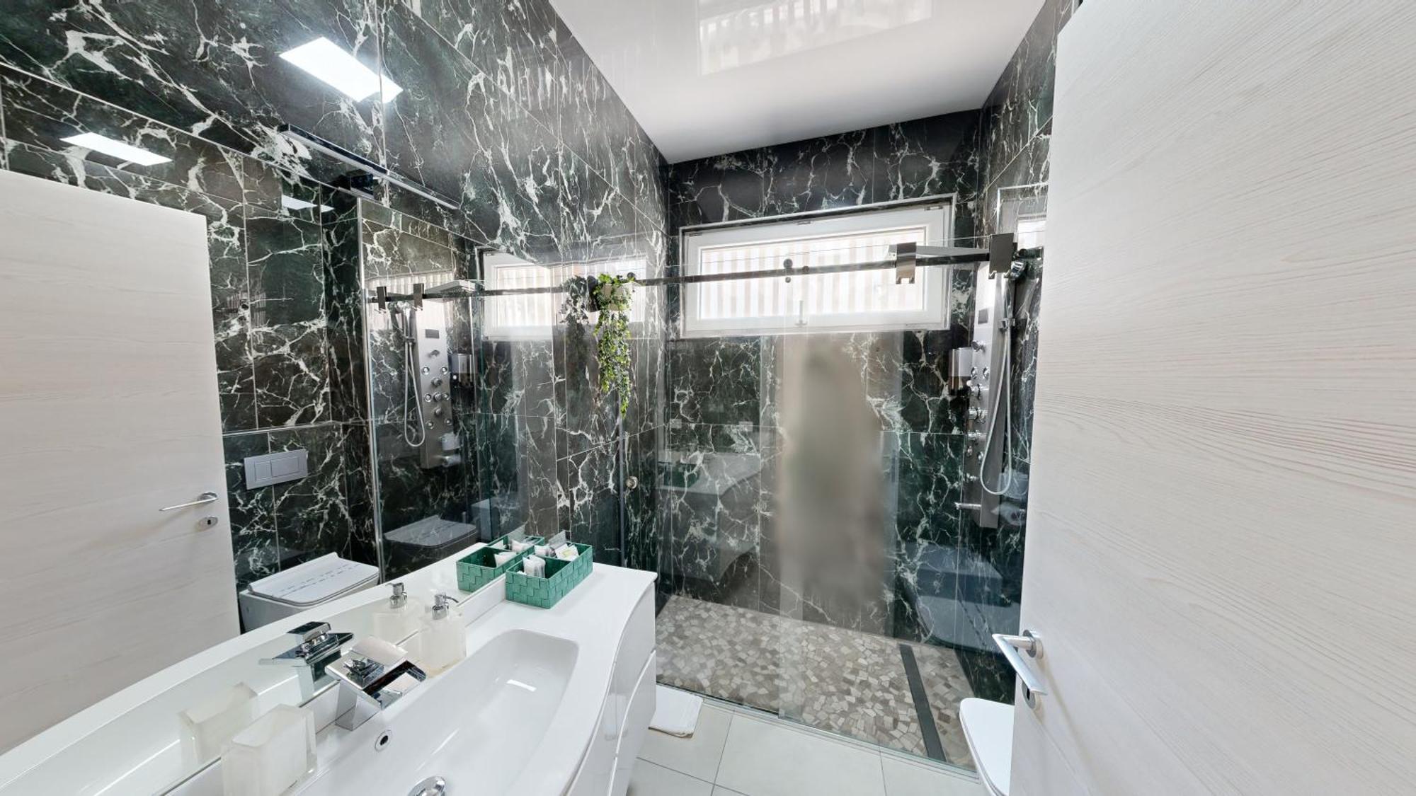 B&B Luxury House ロー エクステリア 写真